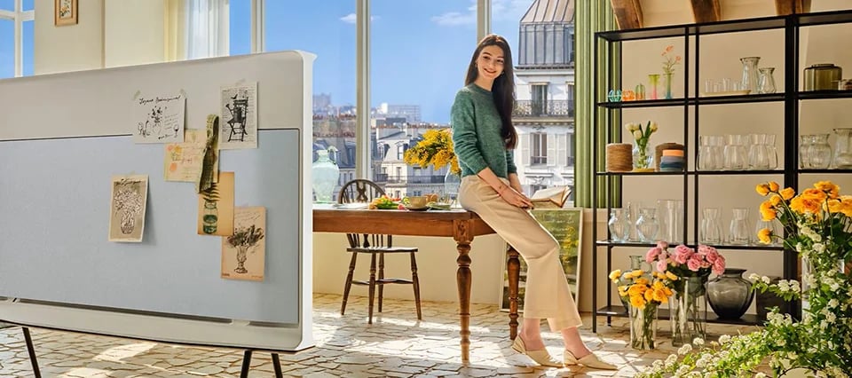 SAMSUNG LS01D THE SERIF 4K QLED SMART TV 2024