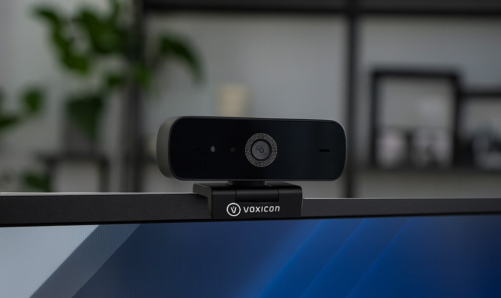 Voxicon CAM600H webcam close-up – gemonteerd op een monitor