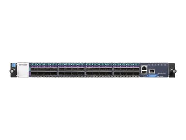 Netgear M4500-32C hanterad L2/L3/L4 1U Svart 