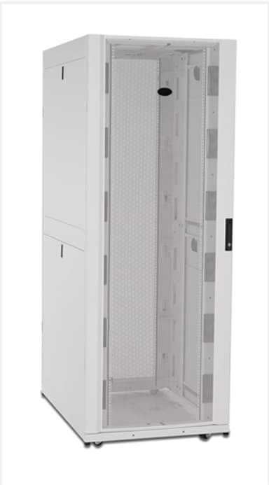 APC NetShelter SX rack 