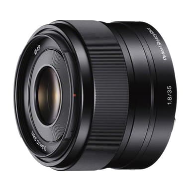 Sony E 35mm f/1.8 OSS