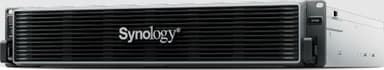Synology DP7200 NAS- ja tallennuspalvelimet Tallennuspalvelin Teline ( 2U ) EPYC 7272 32 GB 123,84 TB HDD+SSD Musta