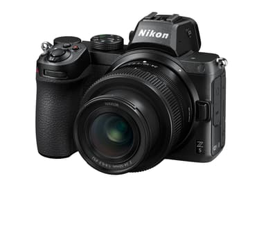Nikon Z5 + NIKKOR Z 24-50mm F/4-6.3 