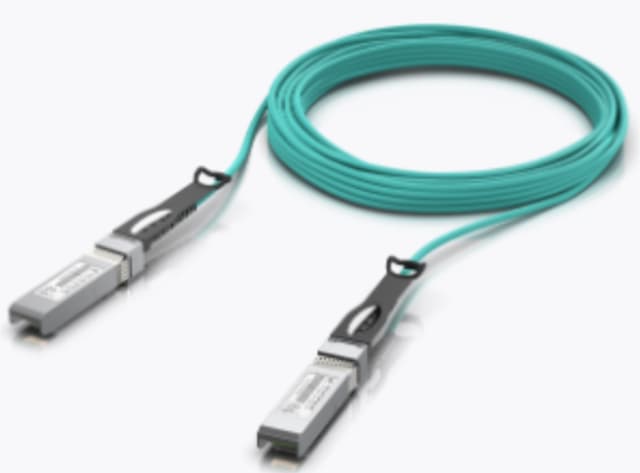 Ubiquiti UniFi 25G Long-Range Direct Attach Cable 30m 30m SFP28 SFP28 (UACC-AOC-SFP28-30M)