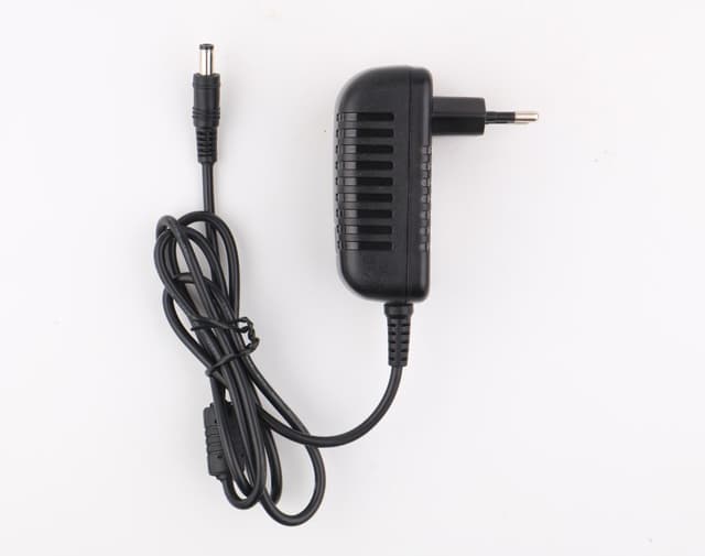 Coreparts Strömadapter 10W (MBA1183)