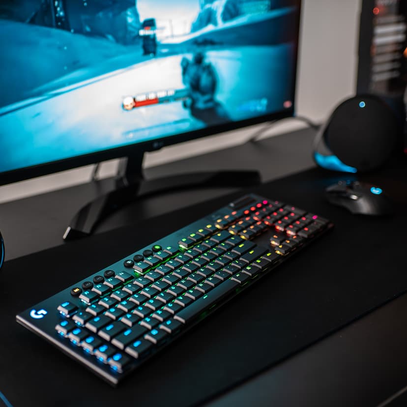Logitech G915 Lightspeed RGB Trådlös Logitech GL Tactile Nordic
