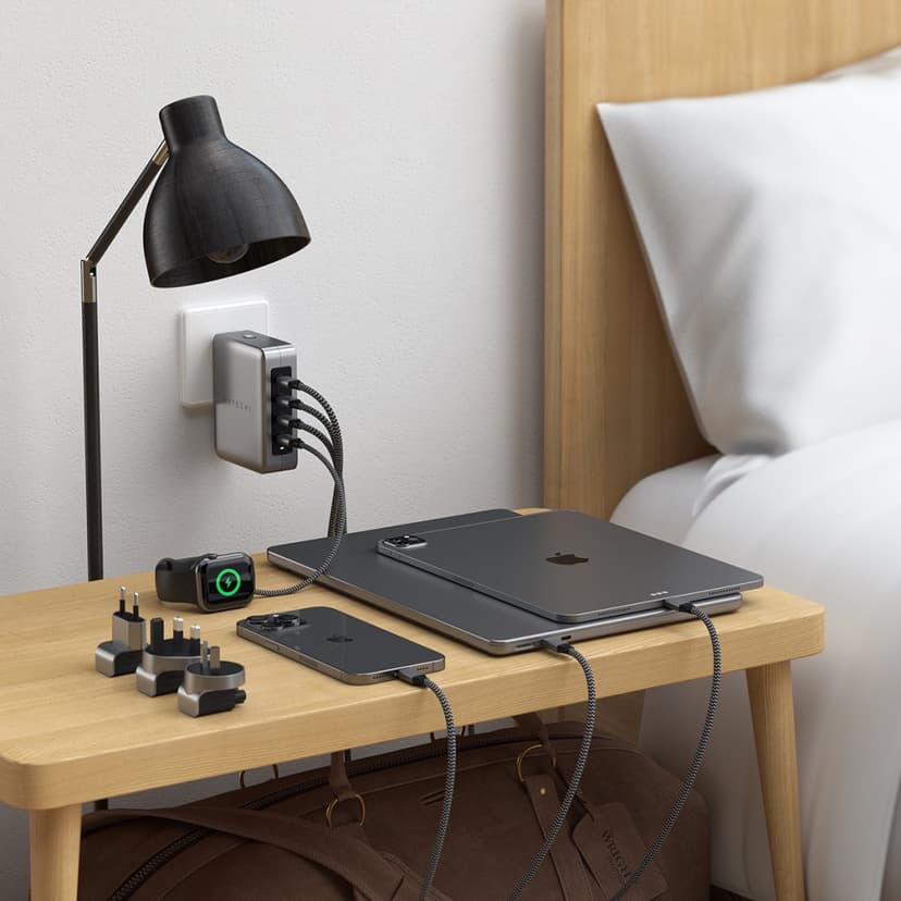 Satechi 145W USB-C GaN-reseladdare med 4 portar Silver