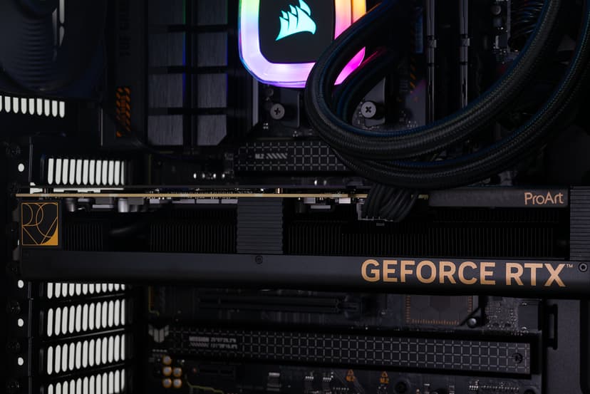 Ångström X-Ray North Ryzen 7 32GB 1000GB RTX 4080 SUPER