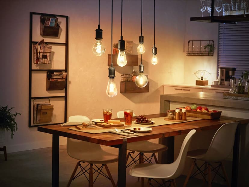 Philips Hue White xW Filament G93 E27