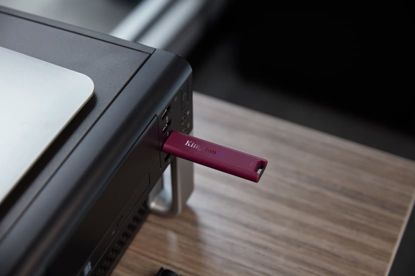 Kingston DataTraveler Max 1000GB USB Type-A Röd