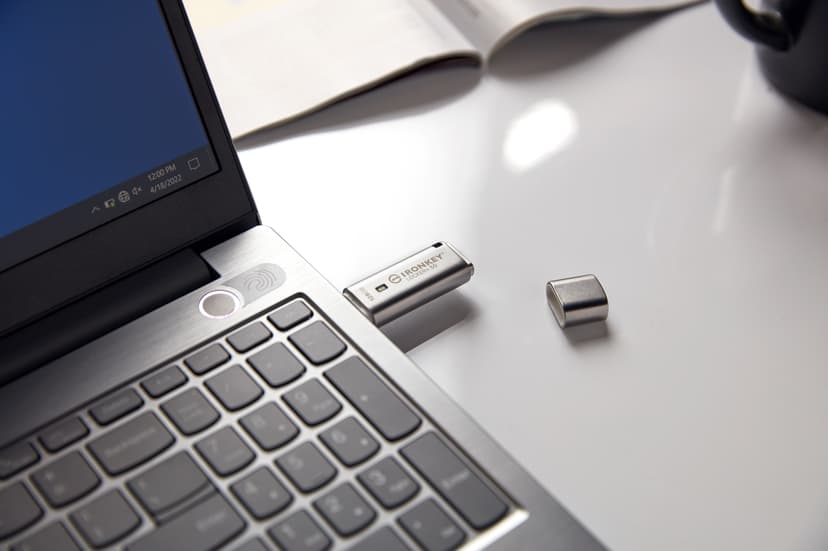 Kingston IronKey Locker+ 50 128GB USB Type-A Silver