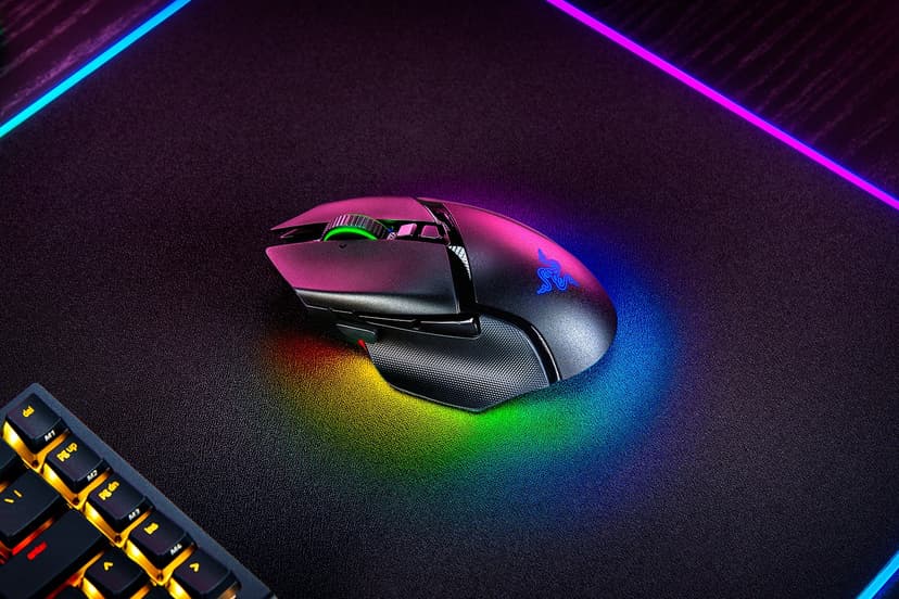 Razer Basilisk V3 Pro RF Wireless + Bluetooth + USB Type-C