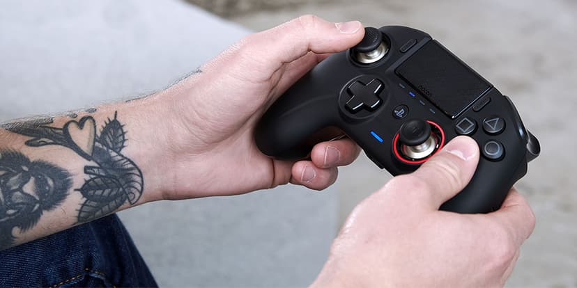 Nacon Unlimited Revolution Pro Controller PS4 - Black Sort