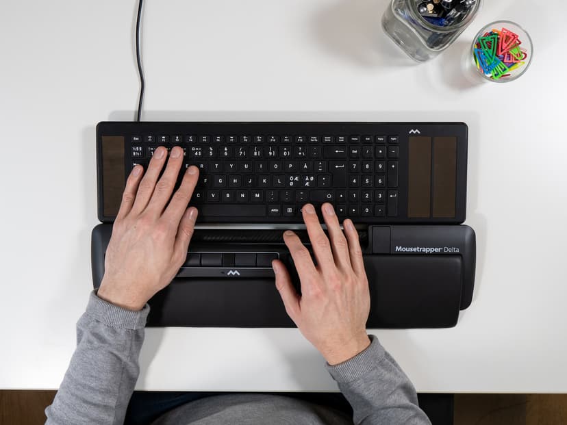 Mousetrapper Delta Extended USB-A Rullstav Svart