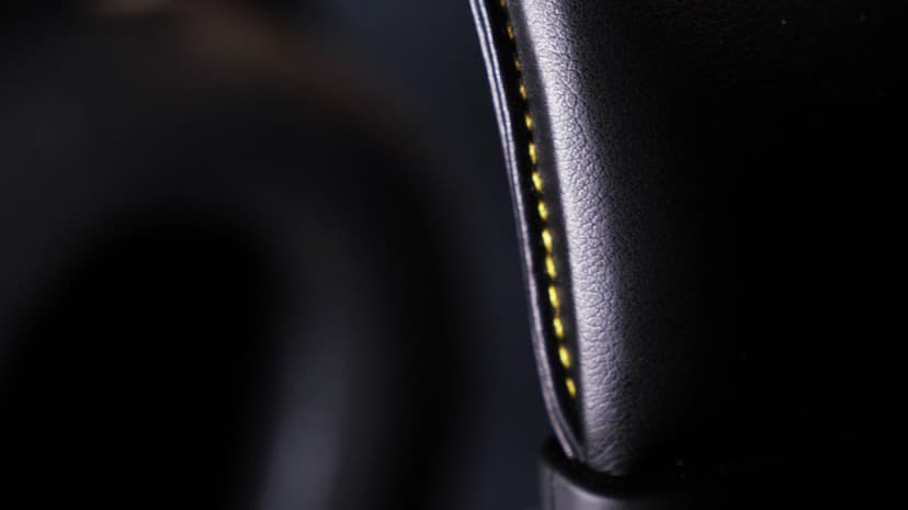 Xtrfy H2 Stereo Musta