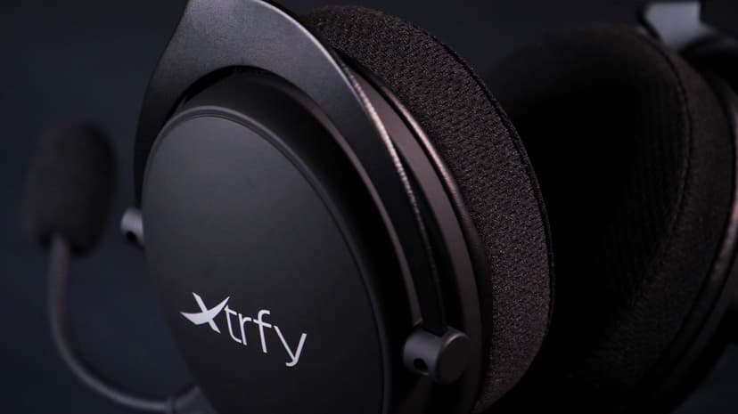 Xtrfy H2 Stereo Musta