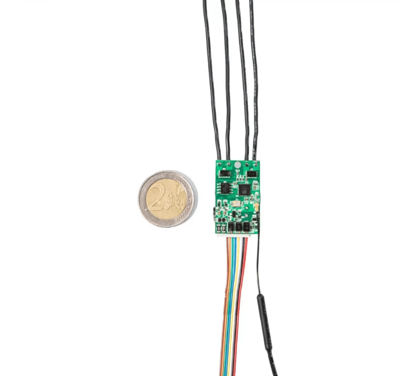 Product image slide 4
