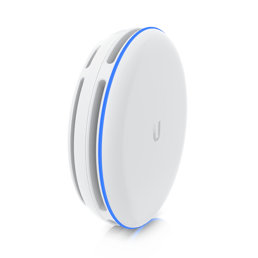 Ubiquiti UniFi Building-to-Building Bridge