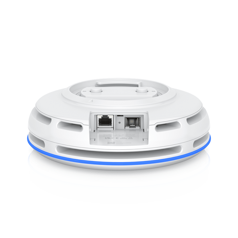 Ubiquiti UniFi Building-to-Building Bridge