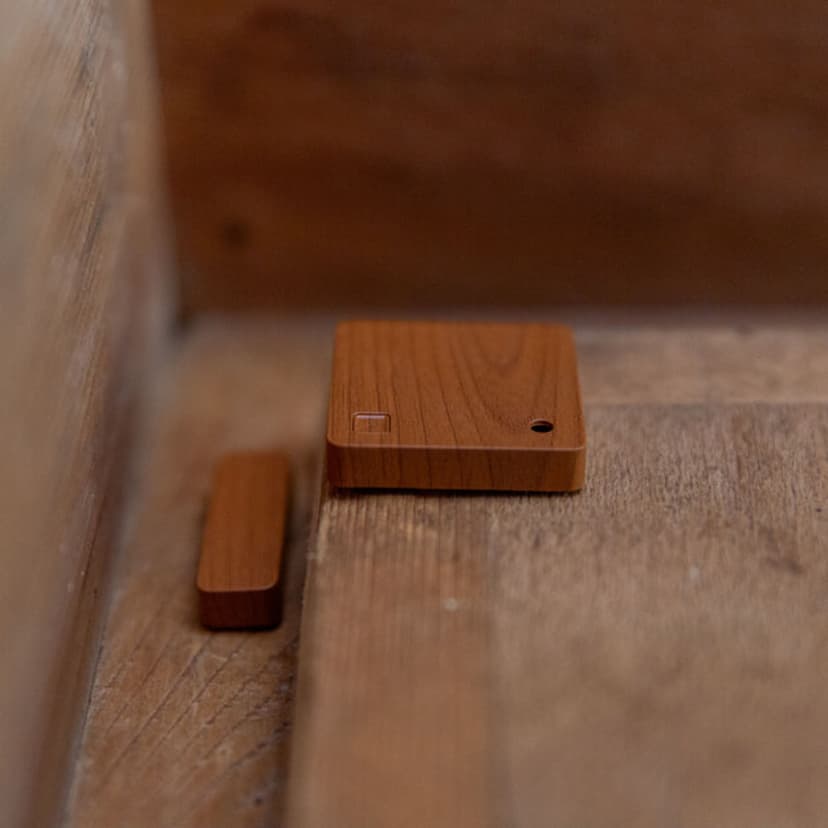 Product image slide 3