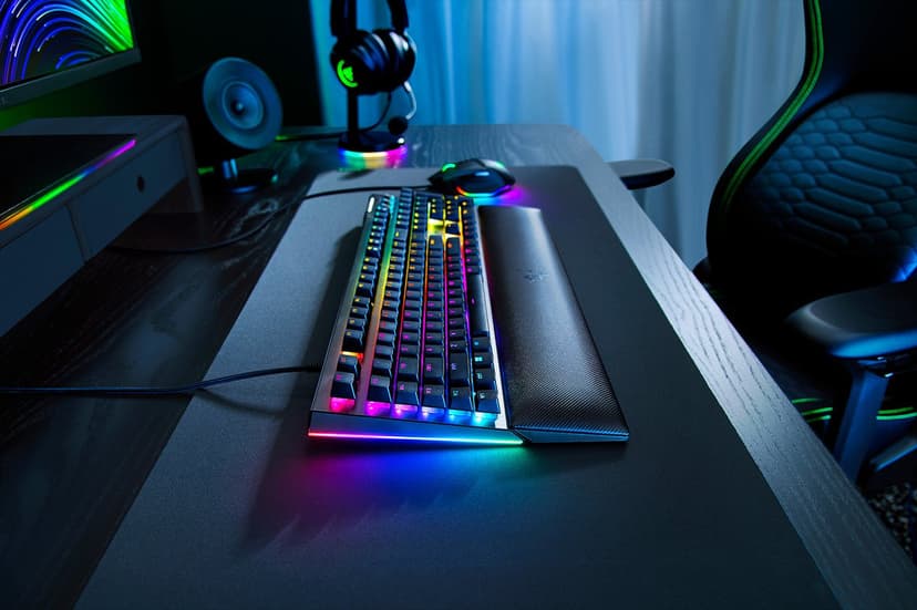Razer Blackwidow V4 Keyboard Green Switch Razer Green Nordic