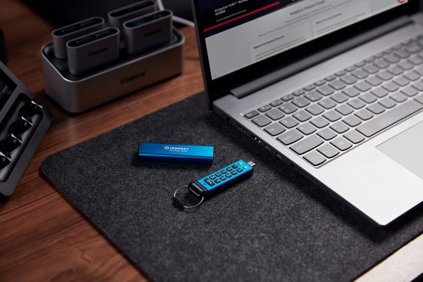 Kingston IronKey KeyPad 200 256GB USB-C Blå