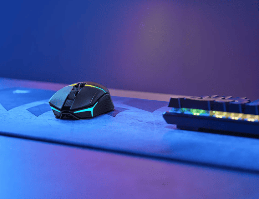 Corsair CH-931B011-EU hiiri Pelaaminen Oikeakätinen RF Wireless + Bluetooth Optinen 26000 DPI RF Wireless + Bluetooth Hiiri