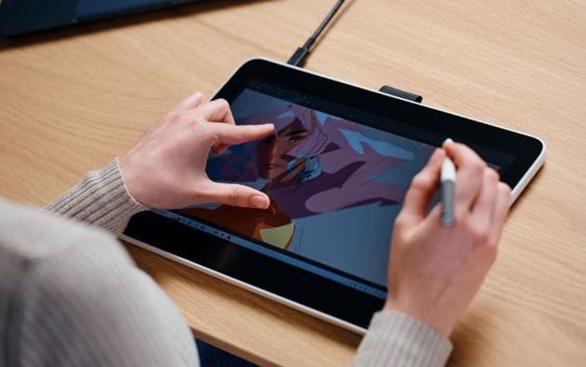 Wacom One Pen display 12 本体 未使用】Wacom One 液晶ペンタブレット