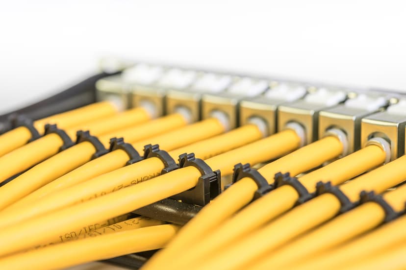 Digitus DK-1743-A-VH-5-LD nätverkskablar Gul 500 m Cat7a S/FTP (S-STP) Nej Cat 7A 500m Gul