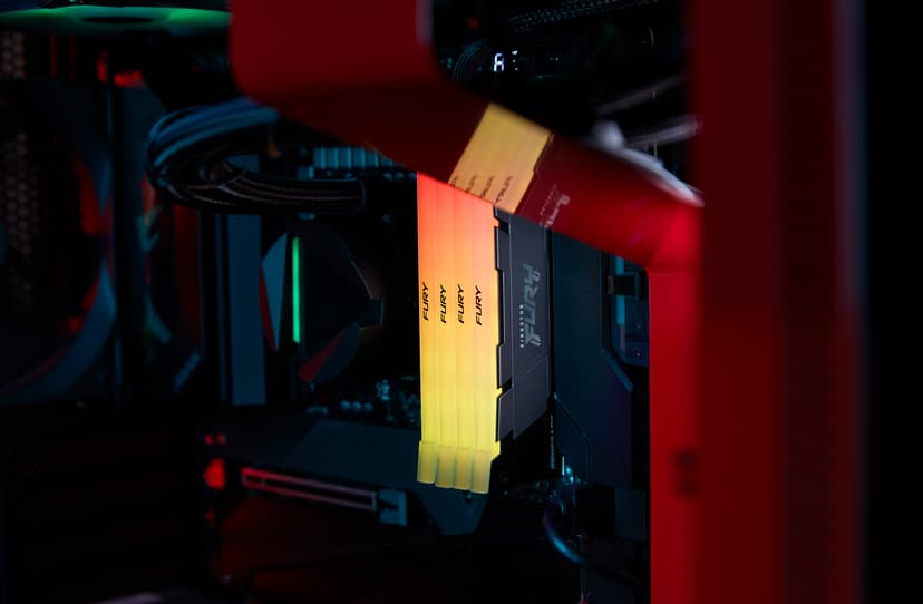 Kingston Fury Renegade RGB 64GB 3200MT/s DDR4 288-pin DIMM