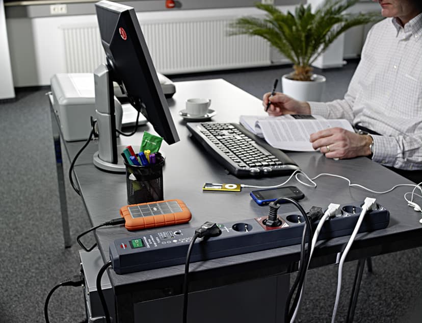 Brennenstuhl 1159490936 stikdåse 3 m 8 AC stikkontakt(er) Anthracit