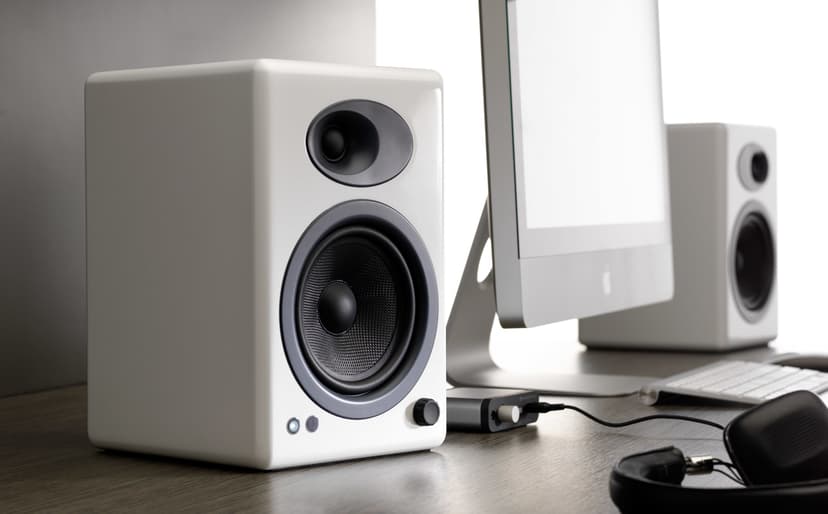 Audioengine A5+ - White Valkoinen