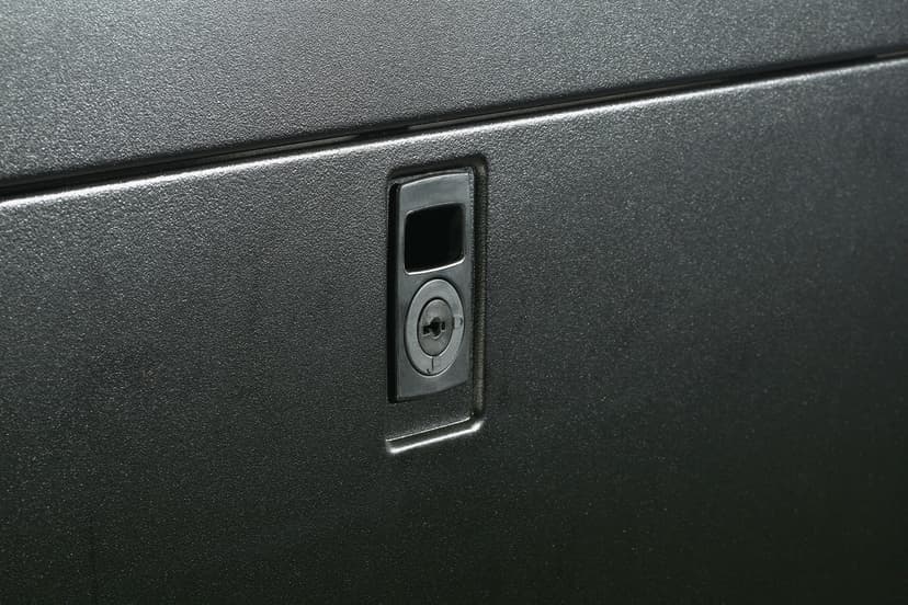 APC NetShelter SX Enclosure with Sides