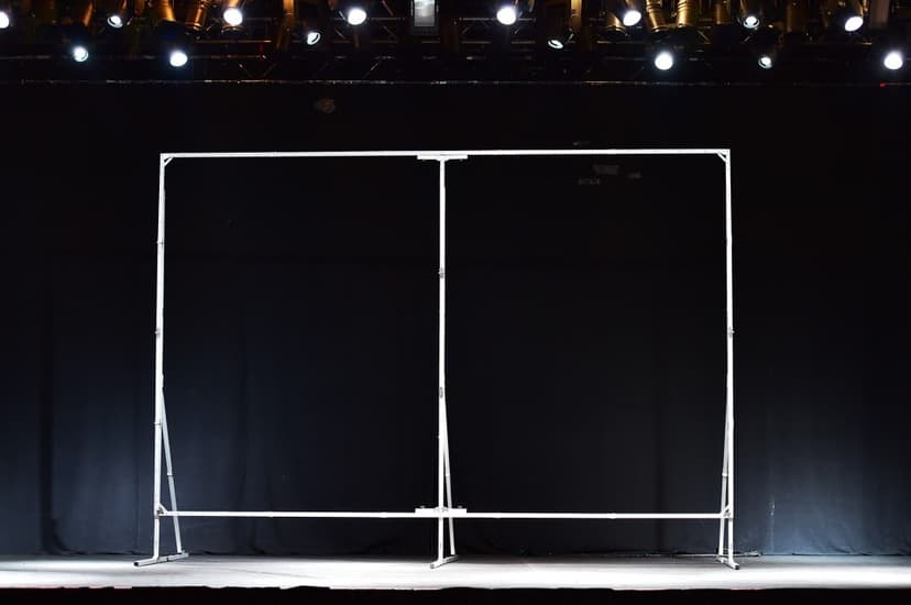 Multibrackets M Quick Fold Projector Screen 16:10 323x202 150''