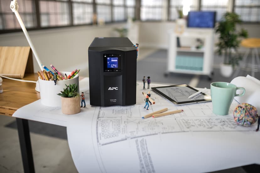 APC Smart-UPS C 1500VA LCD Med SmartConnect