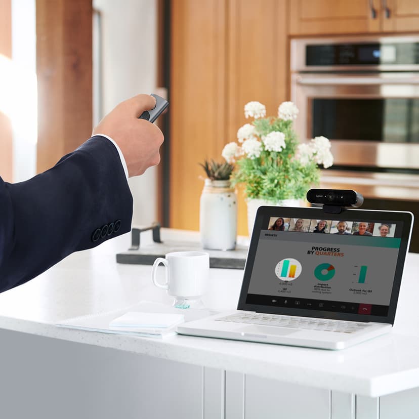 Logitech Spotlight Presentation Remote - Slate