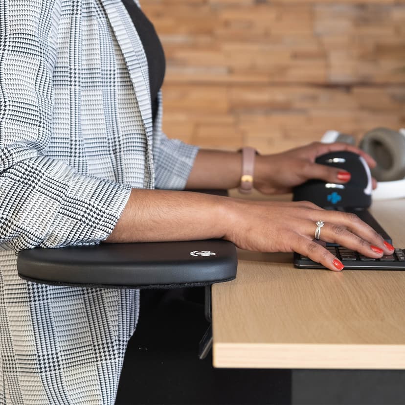R-Go Tools Ergonomic Armrest Black