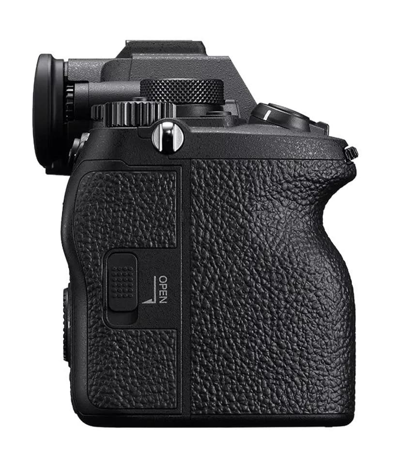 Sony Alpha 7 IV + FE 24–105 mm f4 G OSS