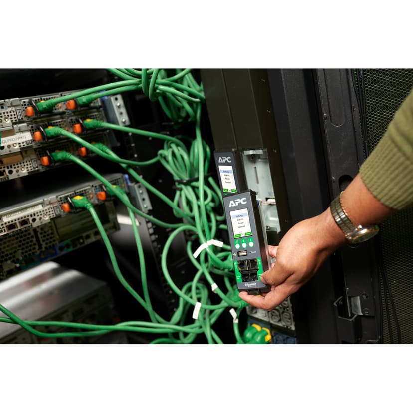 APC NS Rack PDU Adv SWD 7.4kW 1PH 230V 32A grenuttag 40 AC-utgångar 0U