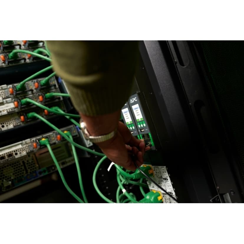APC APDU10450SW grenuttag 48 AC-utgångar 0U Svart