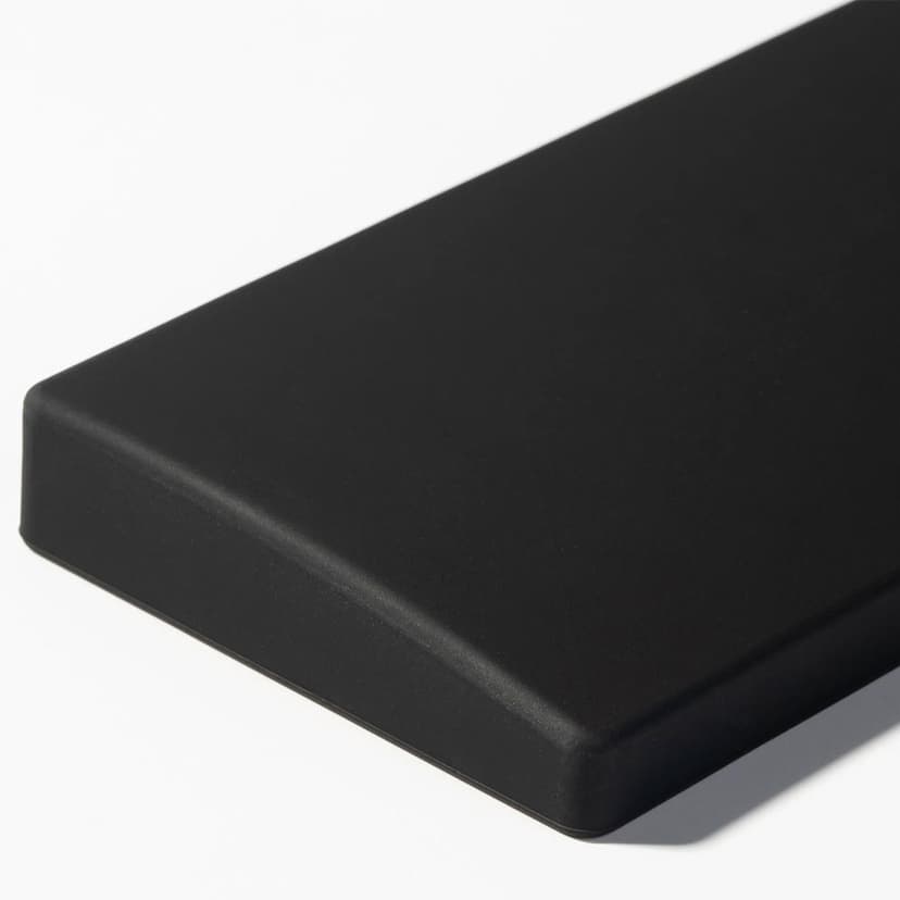 Keychron K8:n silikoninen kämmentuki