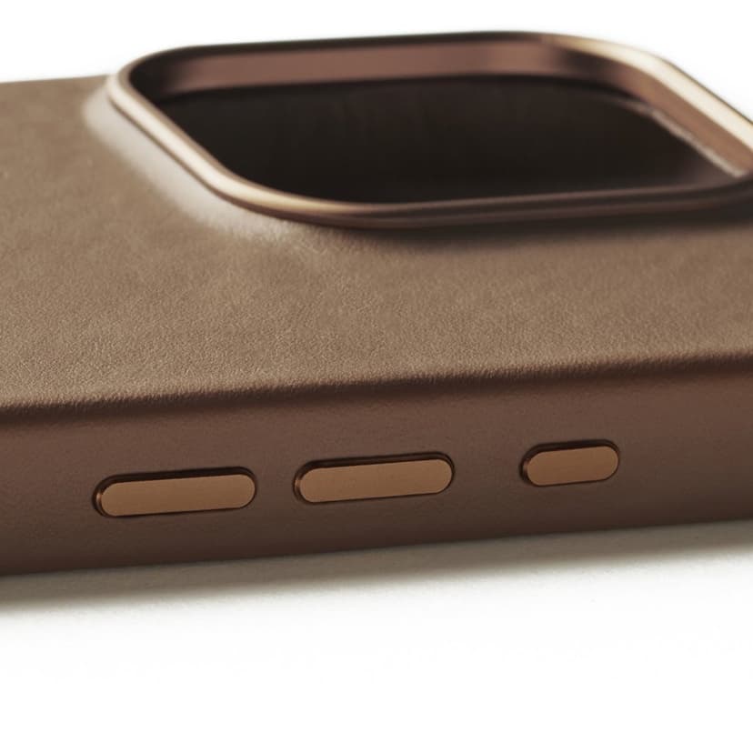 Mujjo Baksideskydd i läder iPhone 16 Pro Max Tan