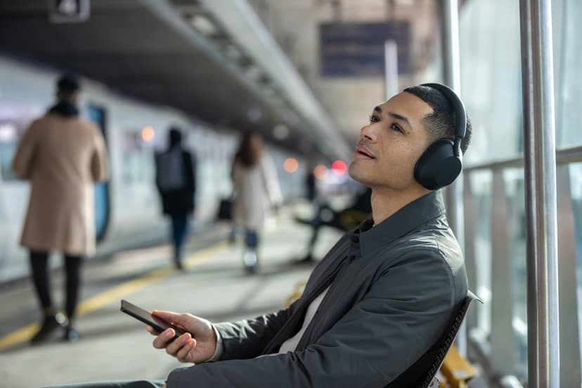 Sony WH-1000XM5 Musta