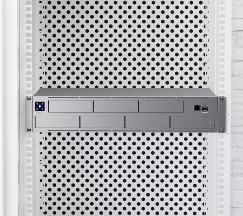 Ubiquiti UniFi UNAS Pro NAS + 48TB Enterprise HDD Bundle