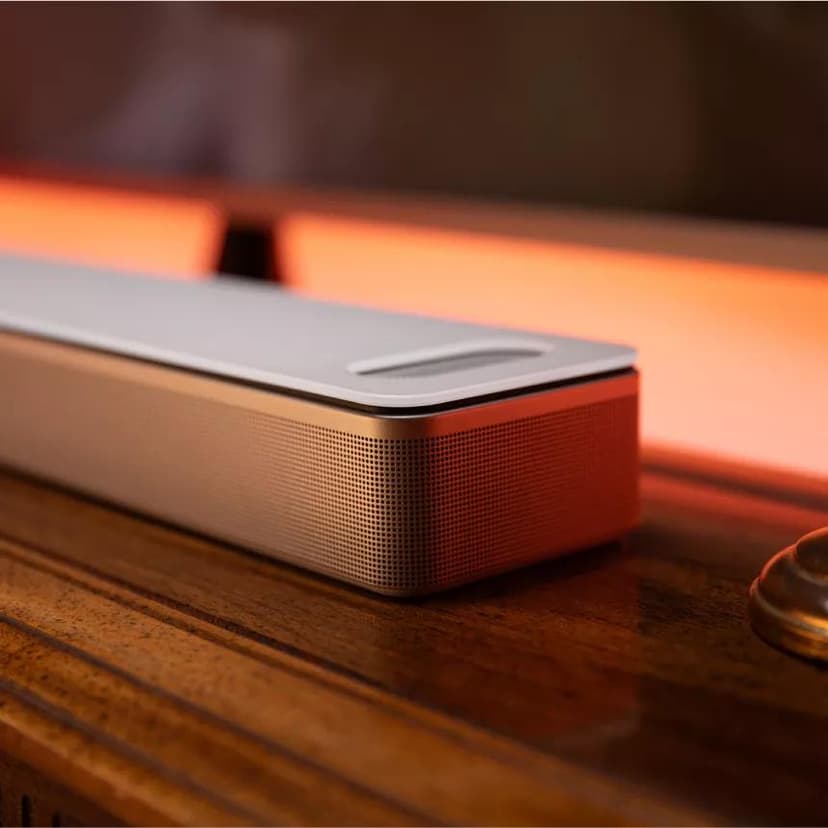 Bose Smart Ultra Soundbar Hvit