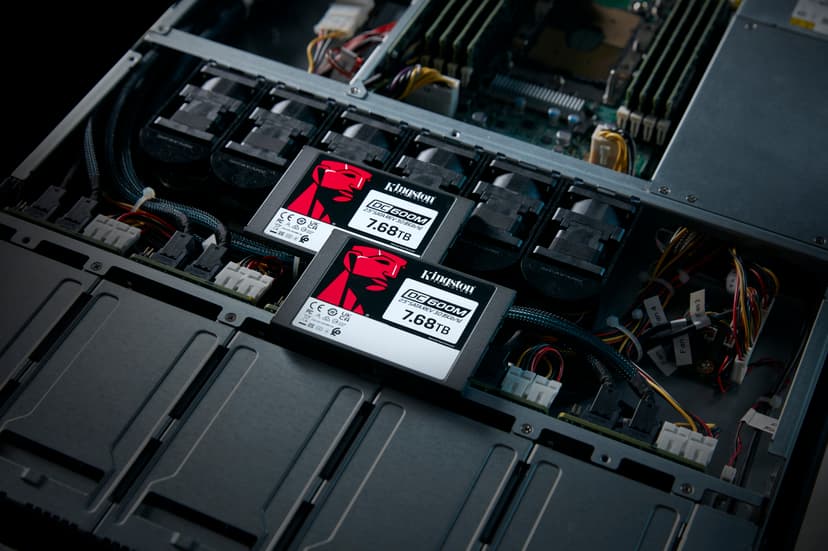 Kingston DC600M 7.68TB 2.5" SATA 6.0 Gbit/s