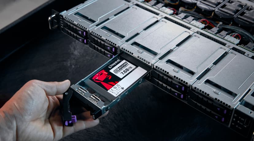 Kingston DC600M 7.68TB 2.5" SATA 6.0 Gbit/s
