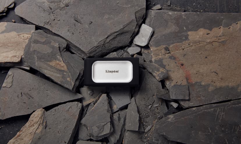Kingston XS2000 Portable SSD 4TB USB Type-C Sort, Sølv