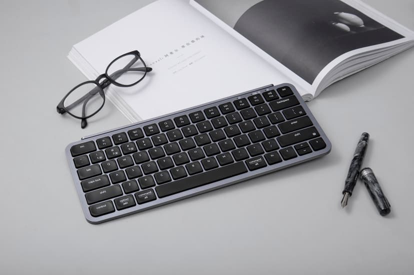 Keychron B1 Pro Ultra-Slim Wireless Tri-Mode Pohjoismainen