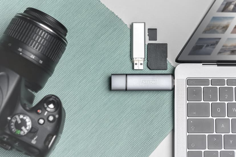 Digitus DA-70886 kortinlukija USB 3.2 Gen 1 (3.1 Gen 1) Type-A/Type-C Alumiini